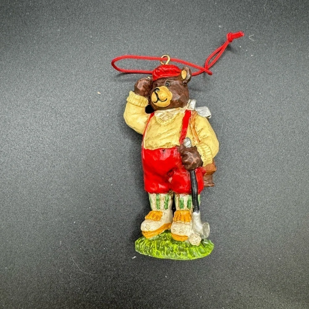 VTG Resin Or Ceramic Golfer Bear Christmas Ornament